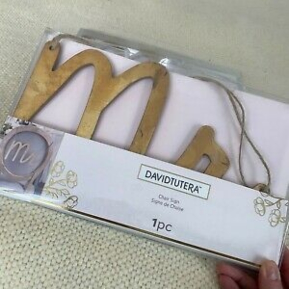 Davidtutera WEDDING RECEPTION “Mr. “ Chair sign hold tone cursive - Picture 2 of 9